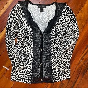 Price drop 12/26!  Less $10. White House Black Mkt. Cardigan. Size S.